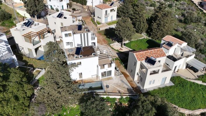 Image No.3-2 Bed Villa for sale