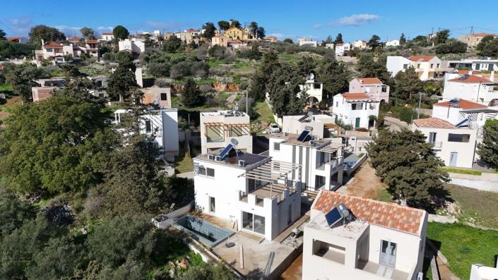 Image No.12-2 Bed Villa for sale