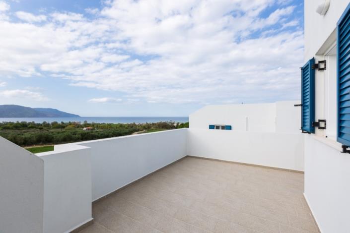 Image No.18-3 Bed House for sale