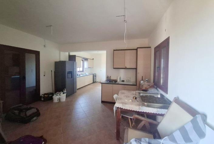 Image No.8-2 Bed House for sale