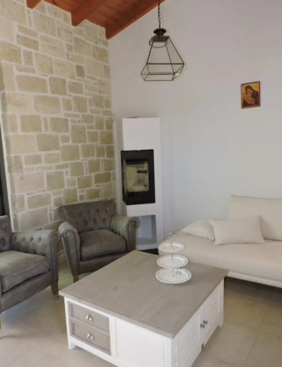 Image No.10-2 Bed Villa for sale