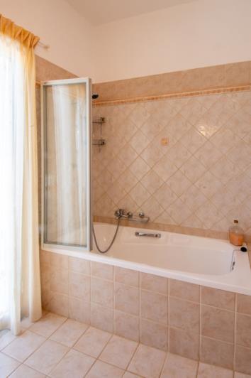 Image No.27-3 Bed Villa for sale