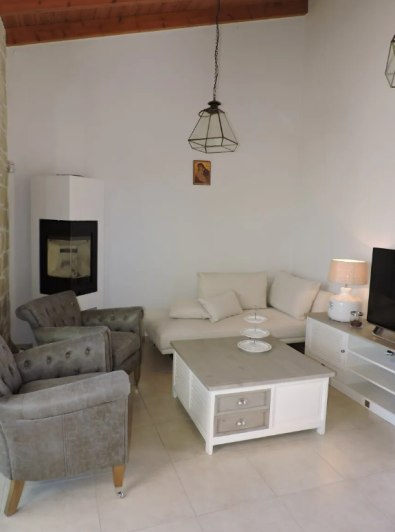 Image No.8-2 Bed Villa for sale