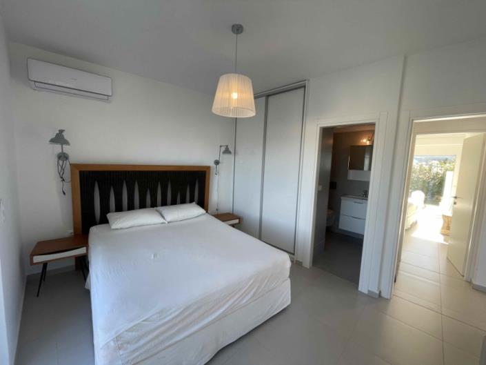 Image No.10-2 Bed House for sale