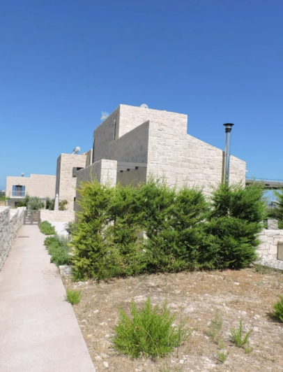 Image No.5-2 Bed Villa for sale