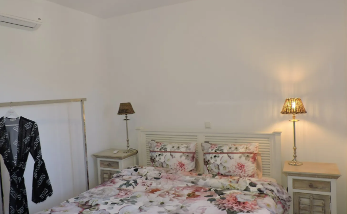 Image No.16-2 Bed Villa for sale