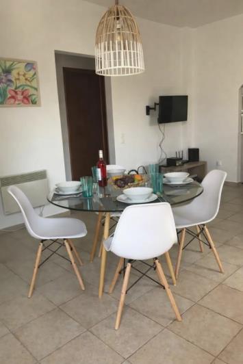 Image No.4-2 Bed Villa for sale