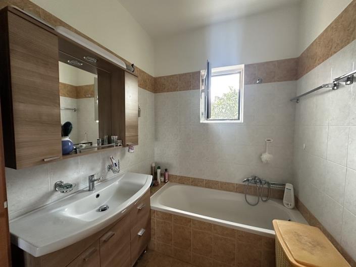 Image No.16-3 Bed Villa for sale