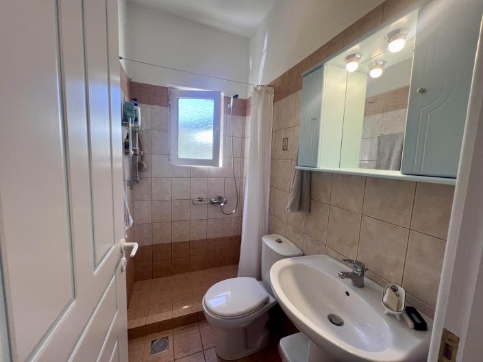 Image No.10-2 Bed House for sale