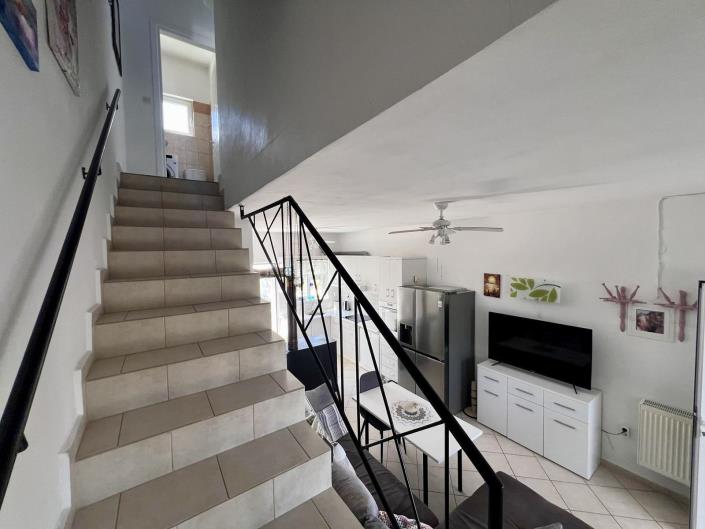 Image No.11-2 Bed House for sale