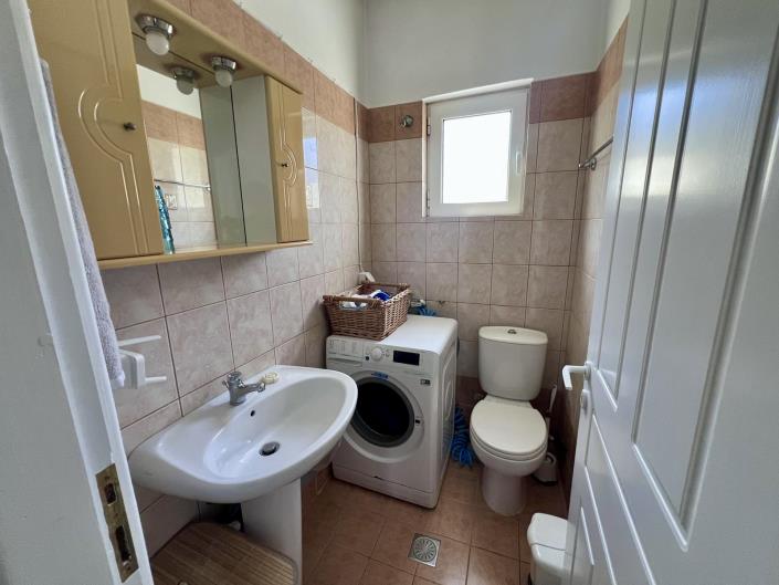 Image No.16-2 Bed House for sale