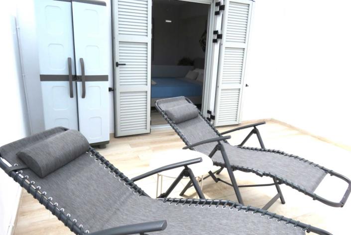 Image No.18-1 Bed House for sale