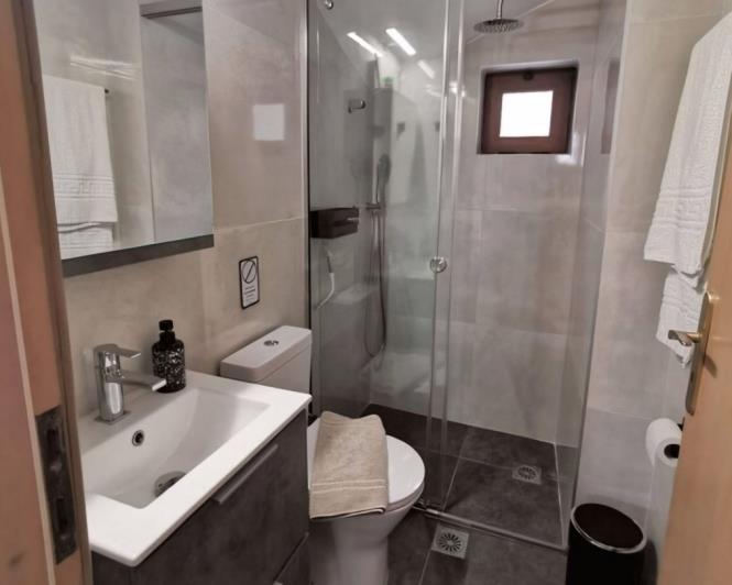 Image No.10-3 Bed Villa for sale