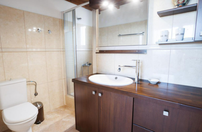 Image No.18-2 Bed Villa for sale
