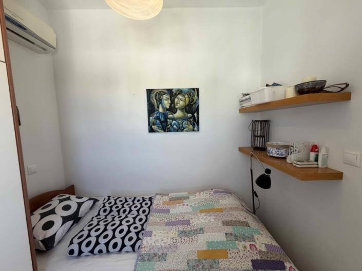 Image No.13-3 Bed House for sale