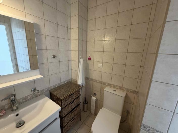 Image No.19-3 Bed House for sale