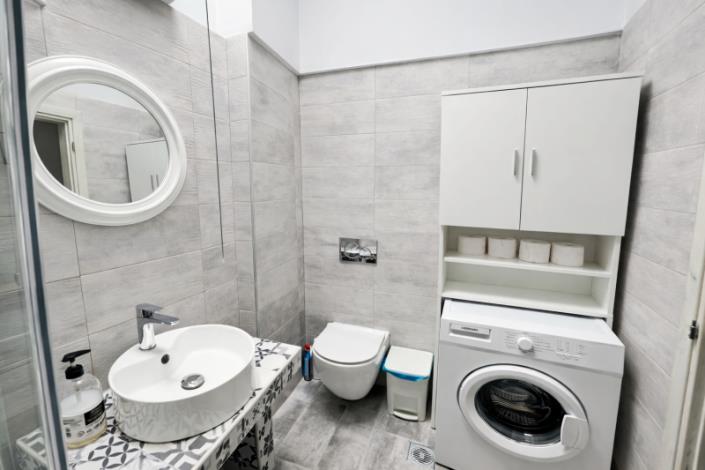Image No.10-2 Bed House for sale