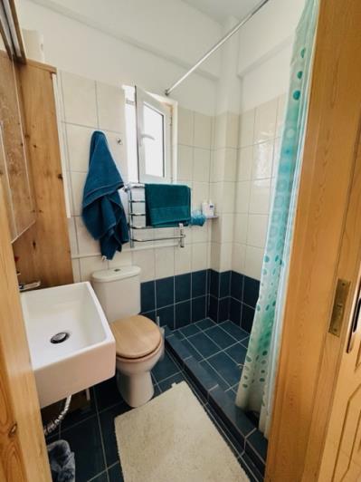Image No.15-2 Bed House for sale