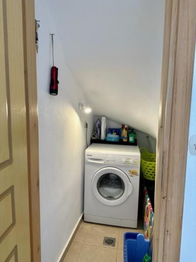 Image No.17-2 Bed House for sale