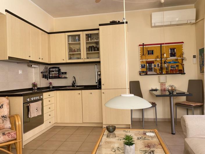 Image No.25-2 Bed Maisonette for sale
