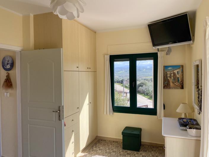 Image No.32-2 Bed Maisonette for sale