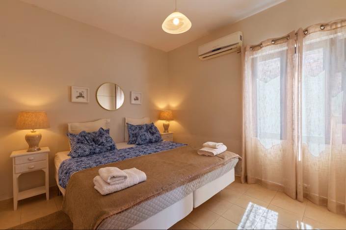 Image No.16-3 Bed House for sale