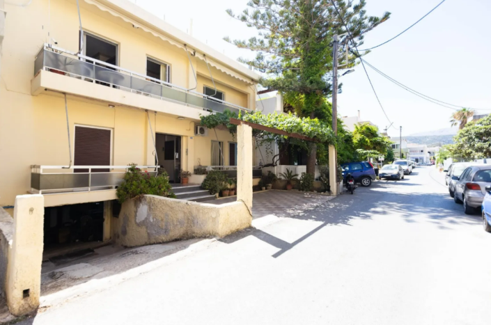 Image No.3-3 Bed House for sale