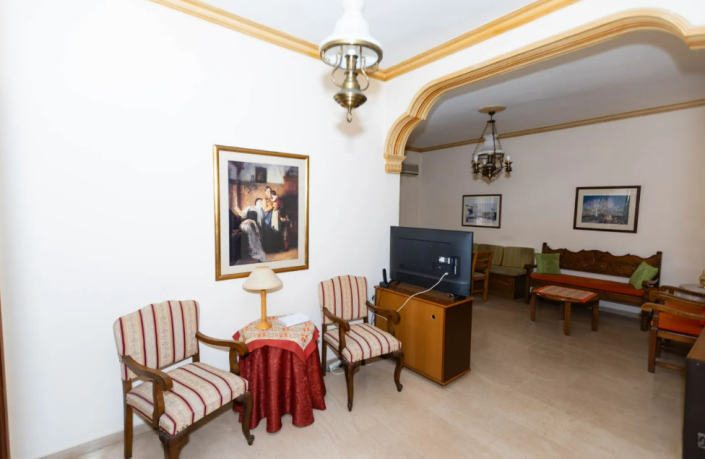 Image No.8-3 Bed House for sale