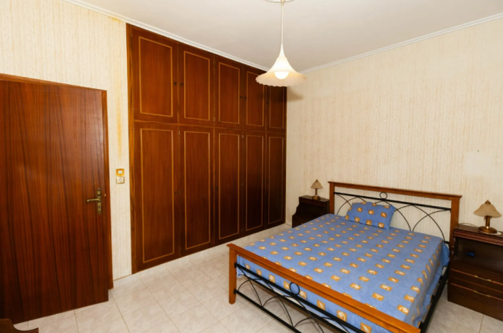 Image No.16-3 Bed House for sale