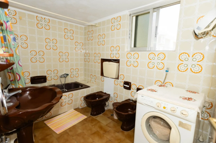 Image No.18-3 Bed House for sale