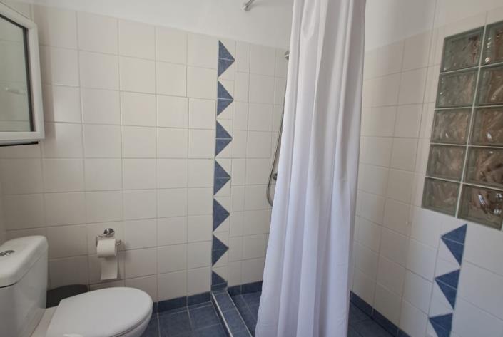 Image No.16-1 Bed House for sale