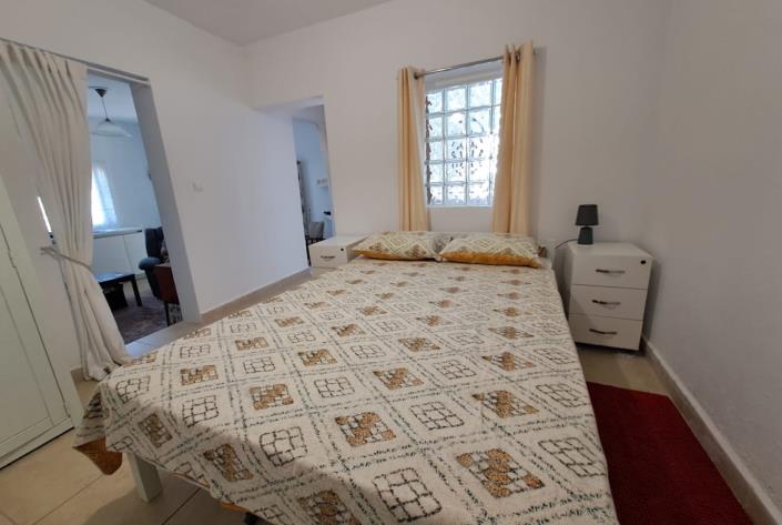 Image No.21-1 Bed House for sale