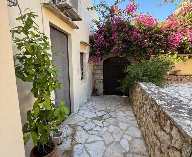 Image No.26-2 Bed House for sale