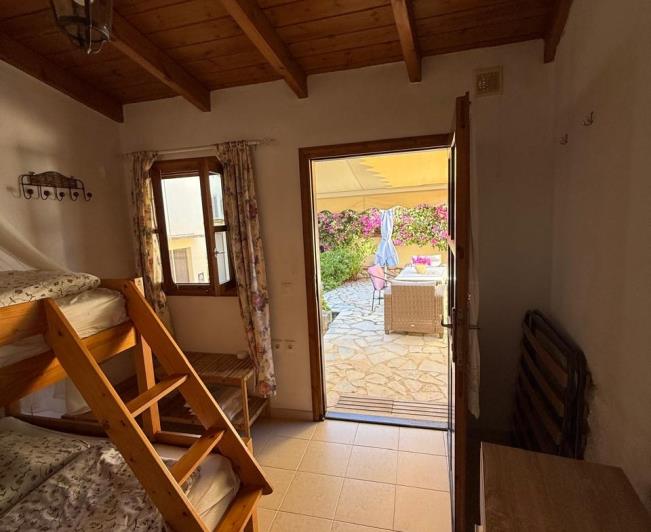 Image No.29-2 Bed House for sale