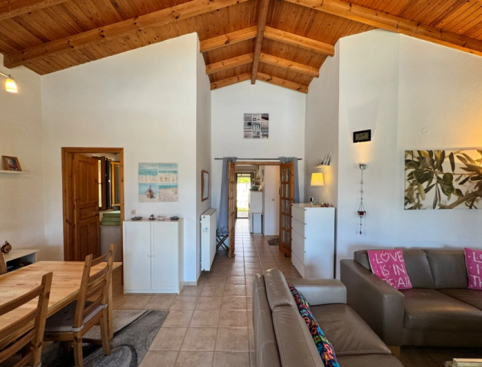 Image No.5-2 Bed Villa for sale
