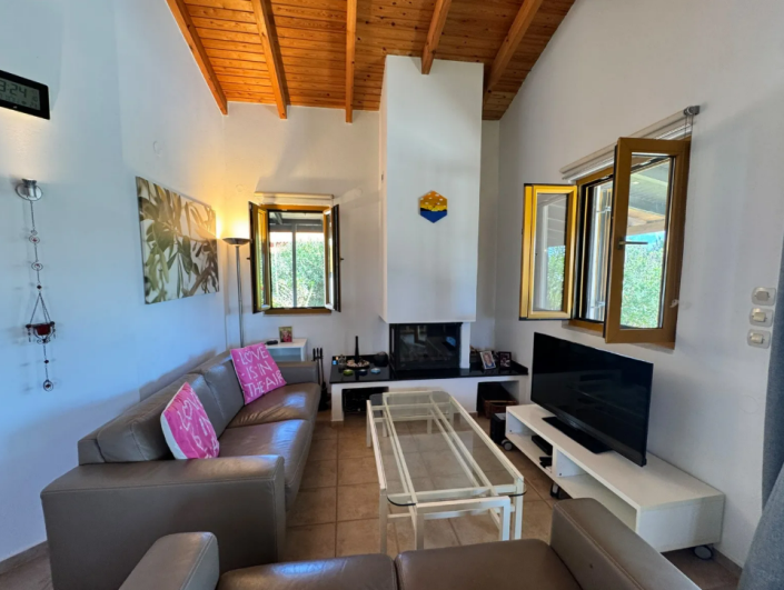 Image No.8-2 Bed Villa for sale