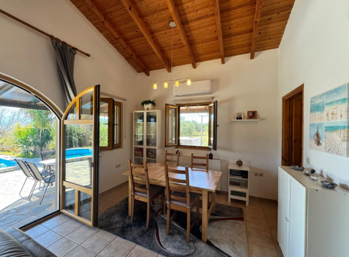 Image No.9-2 Bed Villa for sale