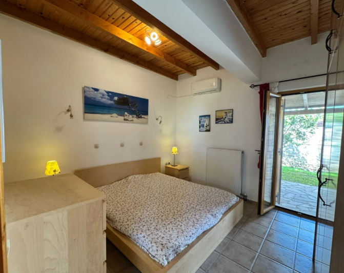Image No.11-2 Bed Villa for sale