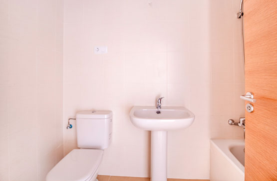 Image No.18-2 Bed Apartment for sale