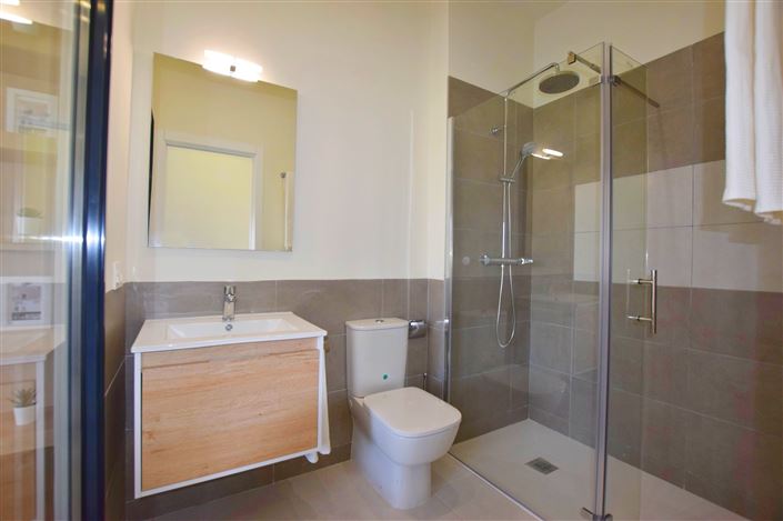 Image No.16-2 Bed Apartment for sale