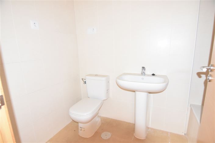 Image No.9-2 Bed Apartment for sale