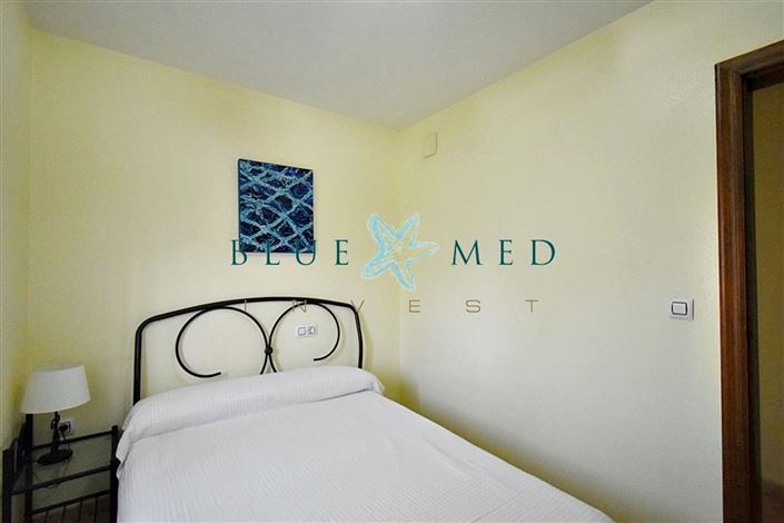 Image No.18-3 Bed Country House for sale