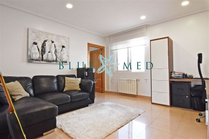 Image No.18-5 Bed Villa for sale