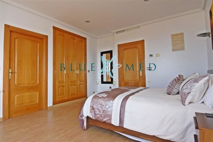 Image No.22-5 Bed Villa for sale