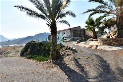 1 - Pastrana, Villa