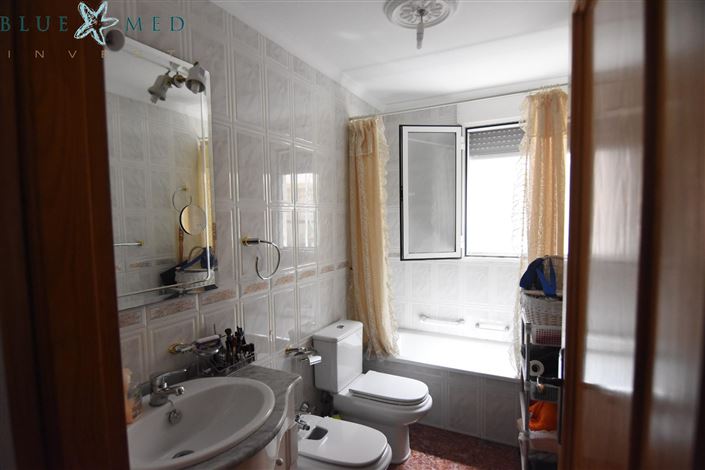 Image No.18-3 Bed Villa for sale