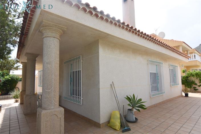 Image No.2-3 Bed Villa for sale
