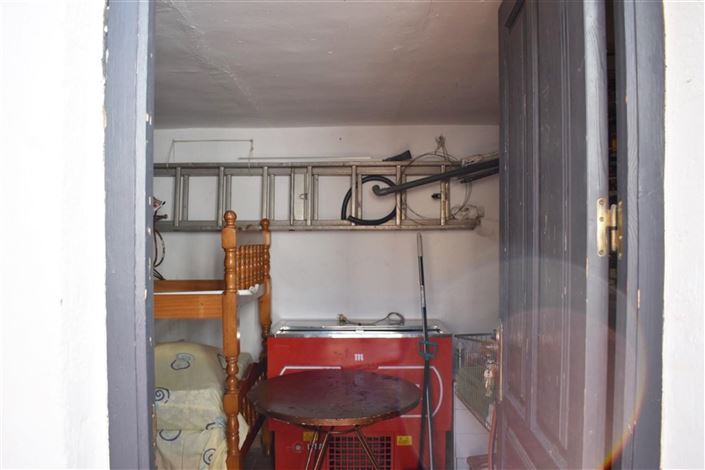 Image No.15-6 Bed Villa for sale