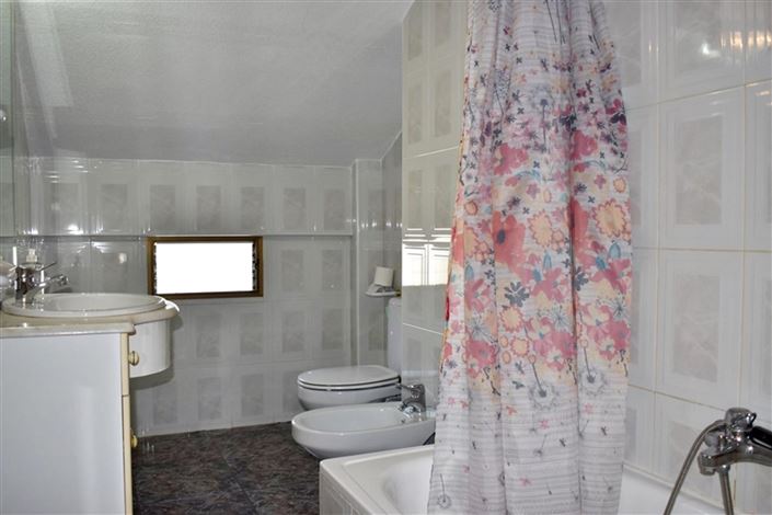 Image No.27-6 Bed Villa for sale