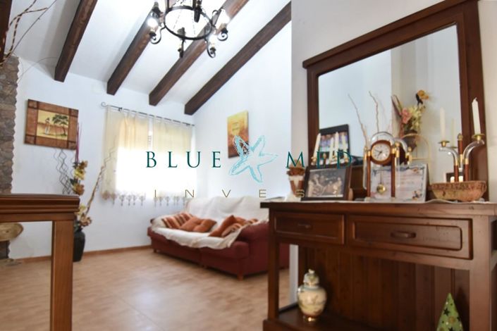 Image No.11-4 Bed Country House for sale